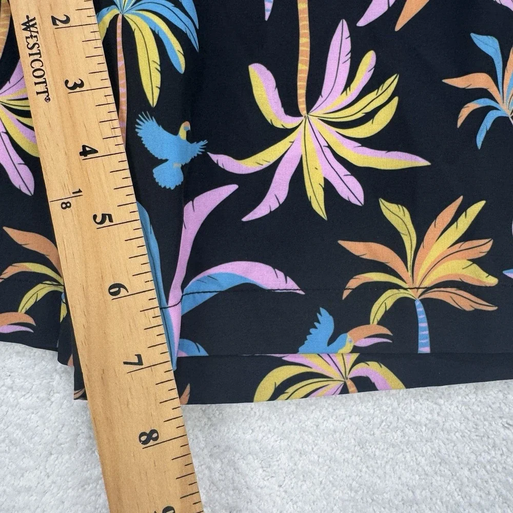 Chubbies The Black Light Nights Swim Trunks Mens XXL 7